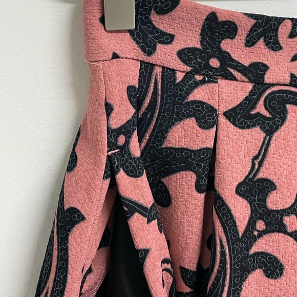 H&M Jacquard Skirt w/ Pockets! - Picture 4 of 7